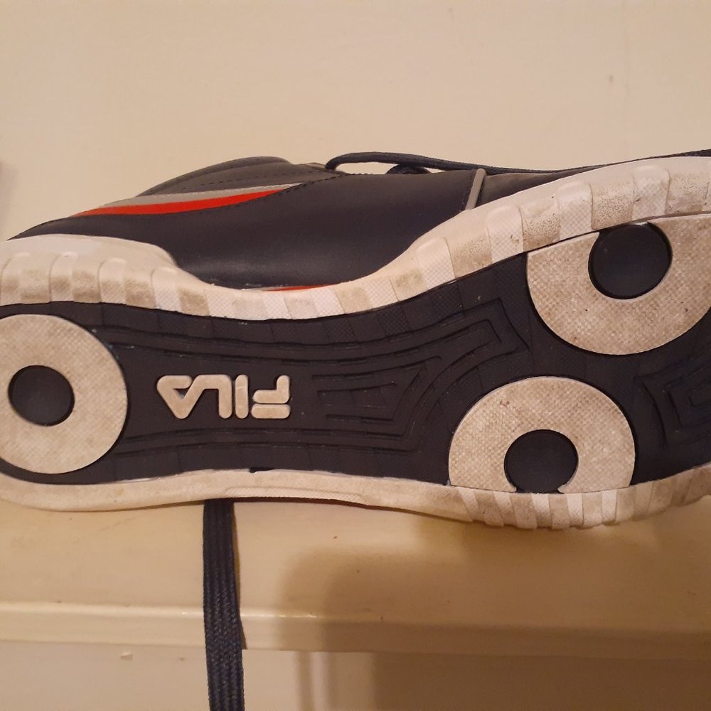 Fila - Picture 2 of 7